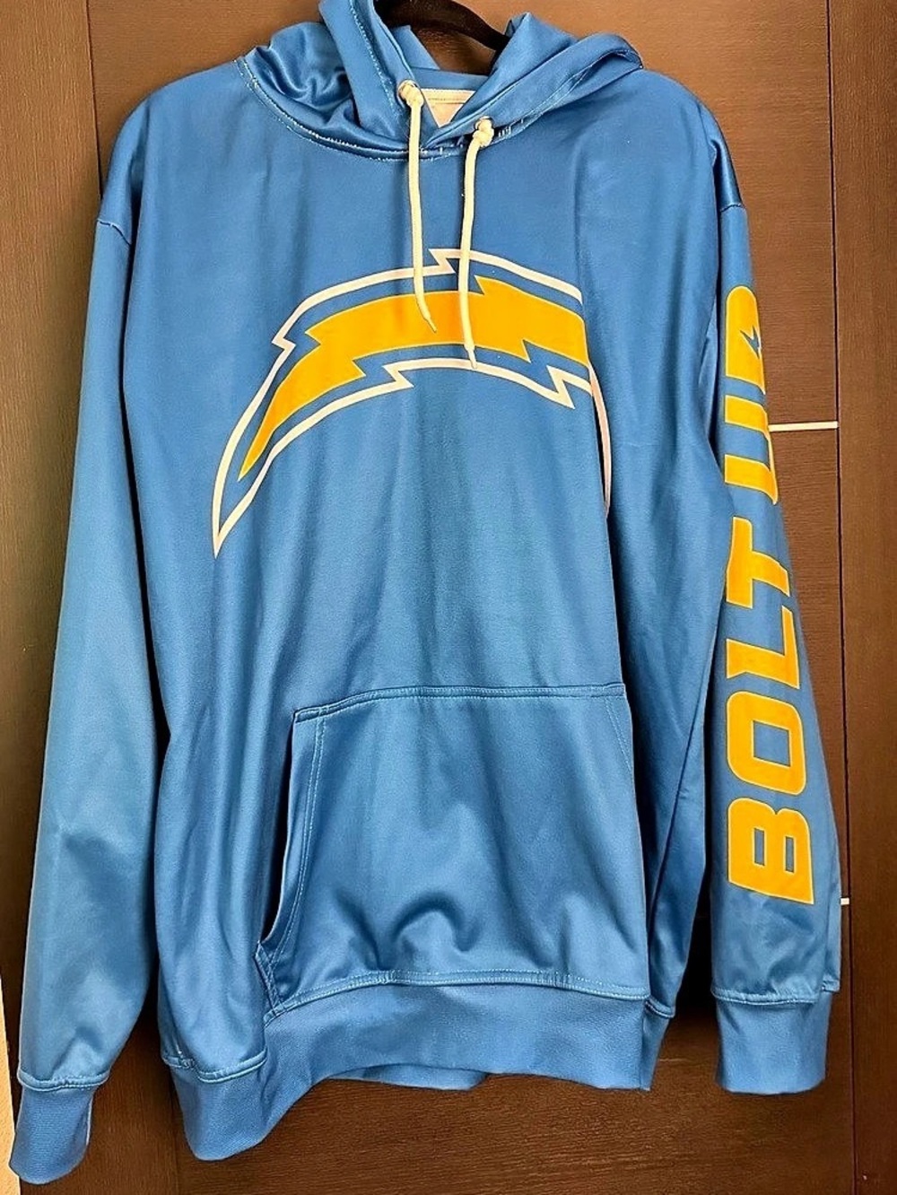 Los Angeles Chargers Bolts Graphic Pullover Hoodie Blue Yellow Size L